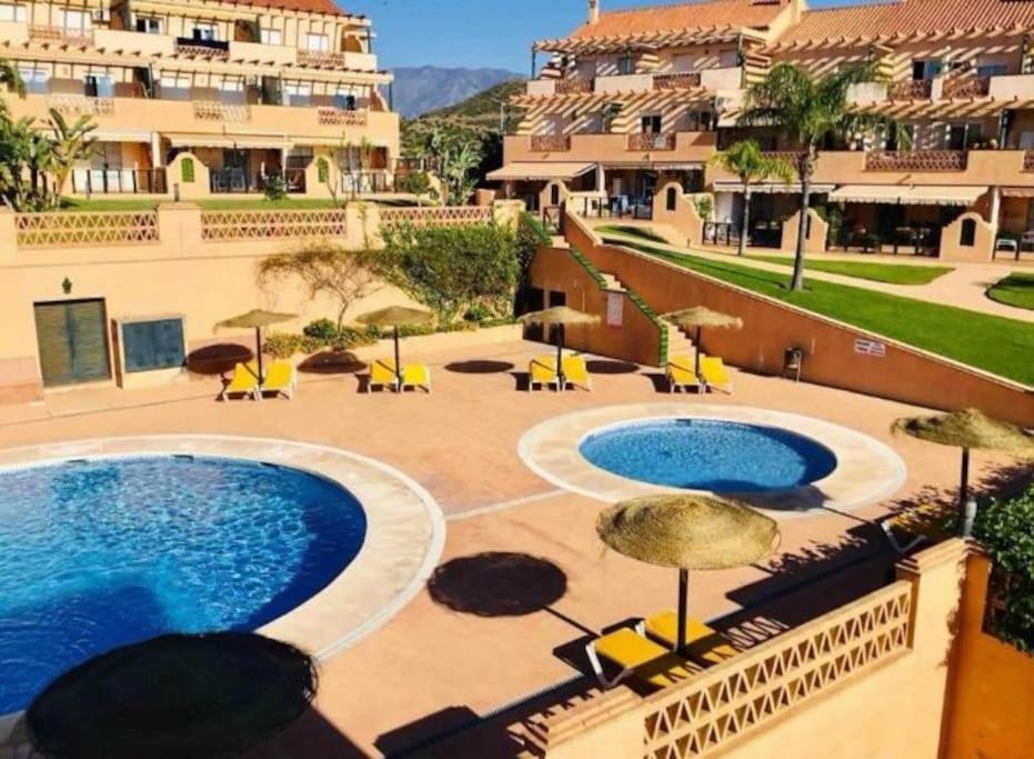 Penthouse Safari, Piscine, Terrasse Et Vue Sur Mer 丰希罗拉 外观 照片
